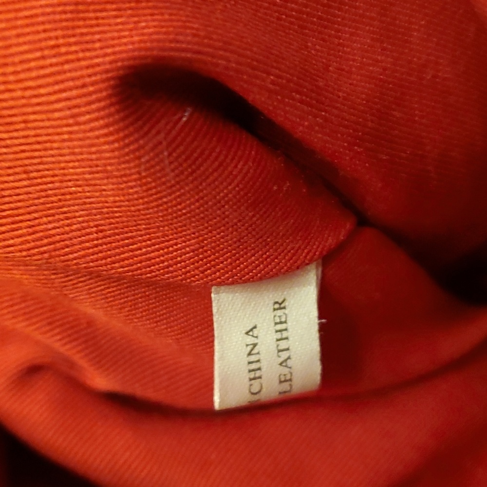 Red levity bag - Picture 5 of 7